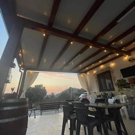 Casa Aury