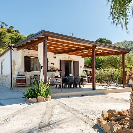 Casa Aury Villa *